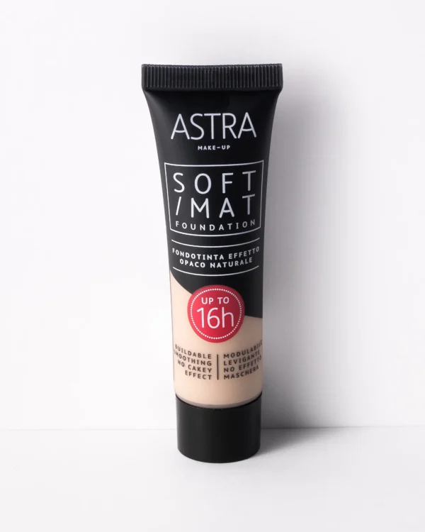 Astra Soft Mat fondotinta effetto opaco naturale colorazione da 01 a 08